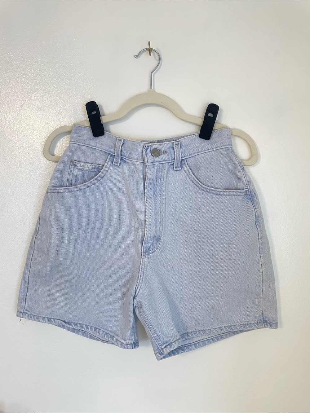Lee vintage light wash rigid denim shorts high rise size 25 waist